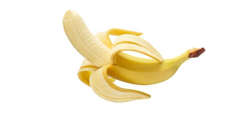 皮を向いたバナナ